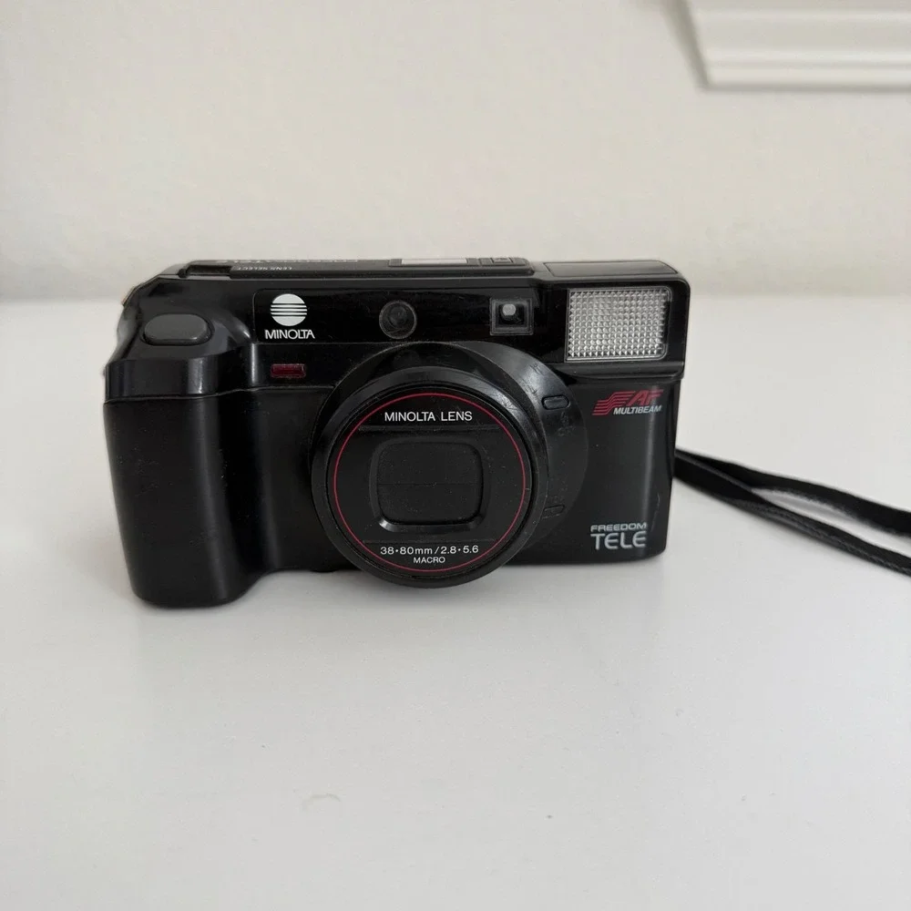 Minolta Freedom Tele 35mm Film Camera AF Multibeam UNTESTED